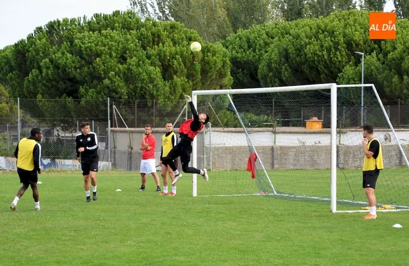 El Salamanca UDS ha completado esta mañana su penúltimo entrenamiento de la semana / Ángel Merino