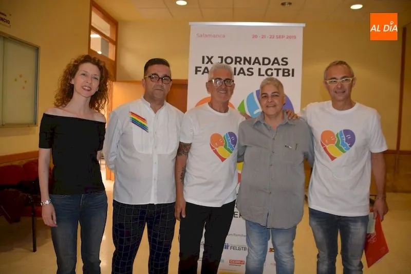 Autoridades presentes durante la inauguración de las jornadas / Lydia González