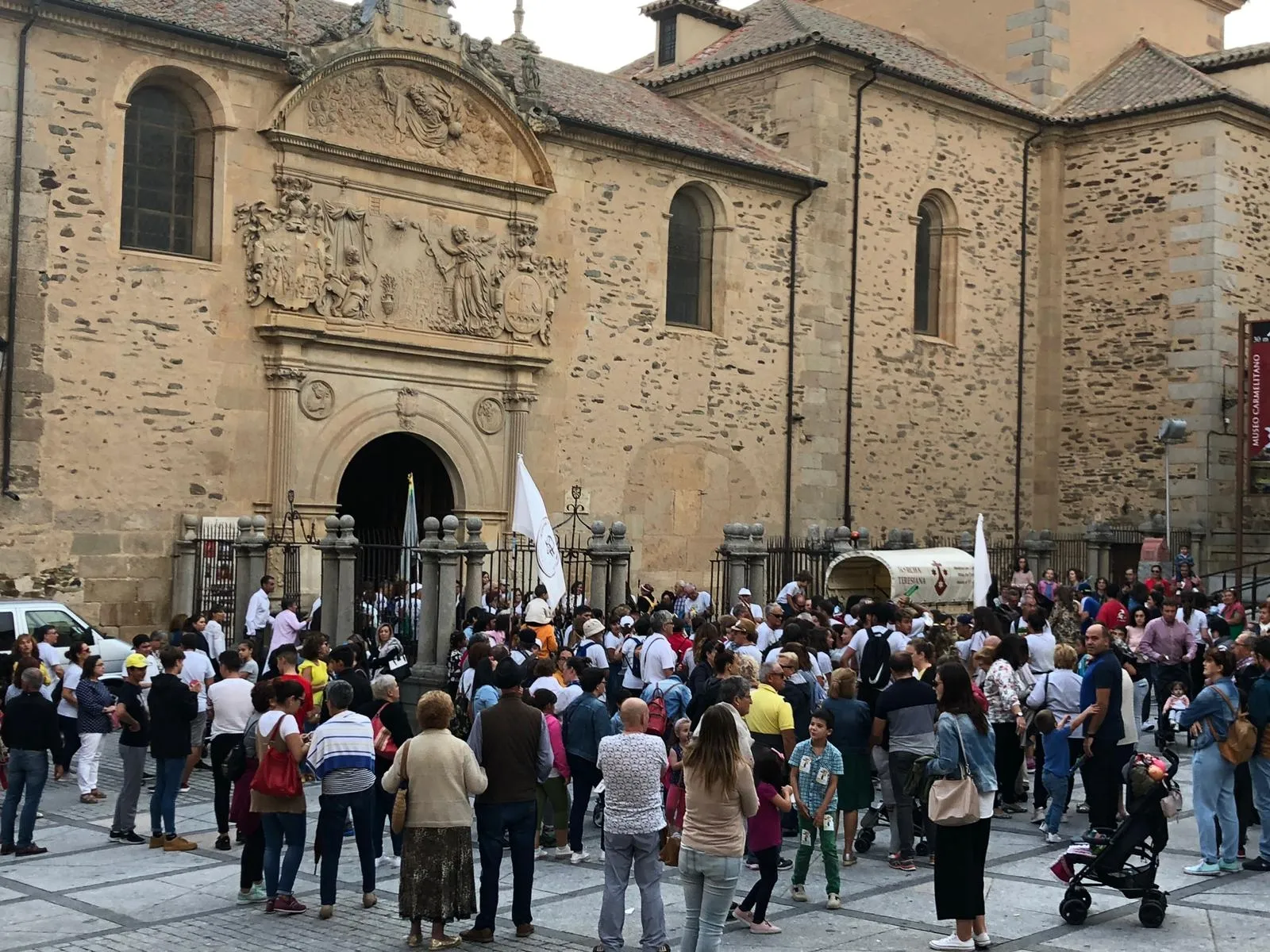Foto 3 - Concluye la XXXIX Marcha Teresiana con la llegada de los peregrinos a Alba de Tormes