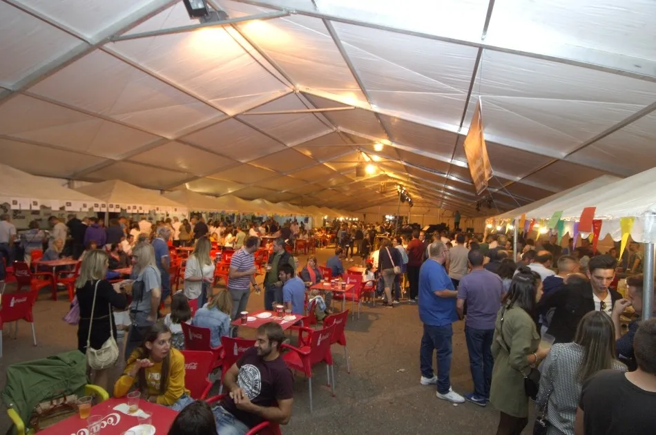 Foto 6 - La Feria del Caballo se pone en marcha con un ojo pendiente del cielo  