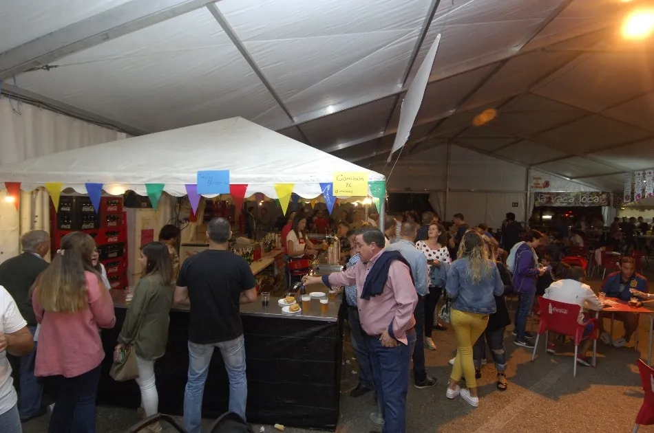 Foto 8 - La Feria del Caballo se pone en marcha con un ojo pendiente del cielo  