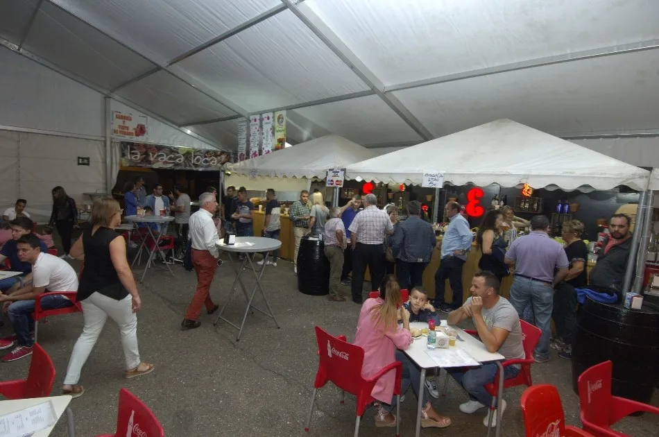 Foto 10 - La Feria del Caballo se pone en marcha con un ojo pendiente del cielo  