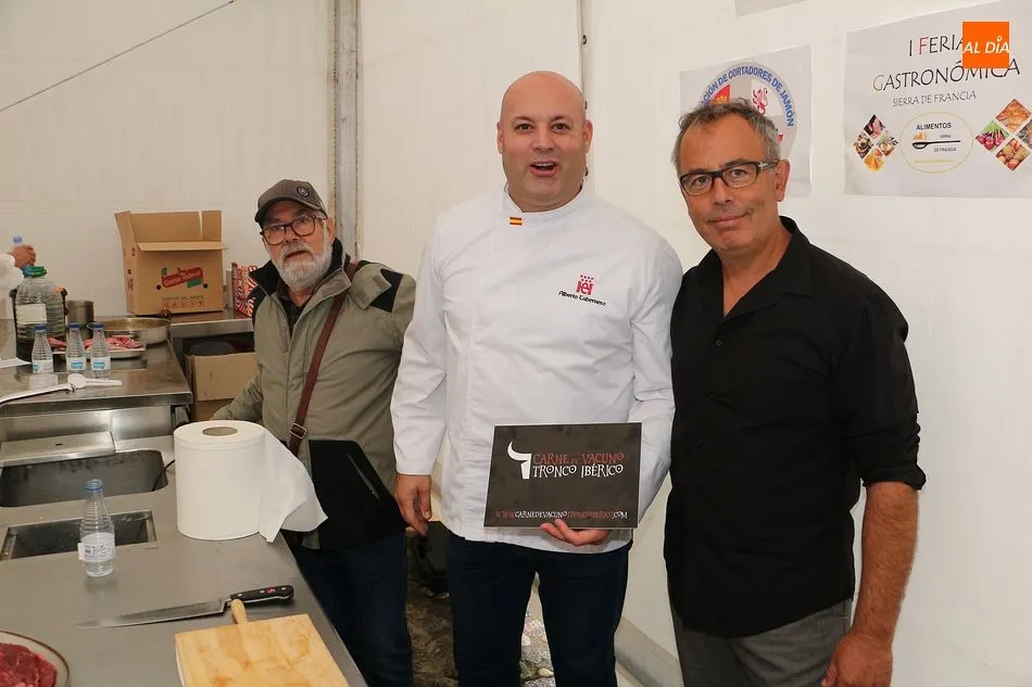 Foto 4 - Arranca la I Feria de la Sierra de Francia con el mejor sabor
