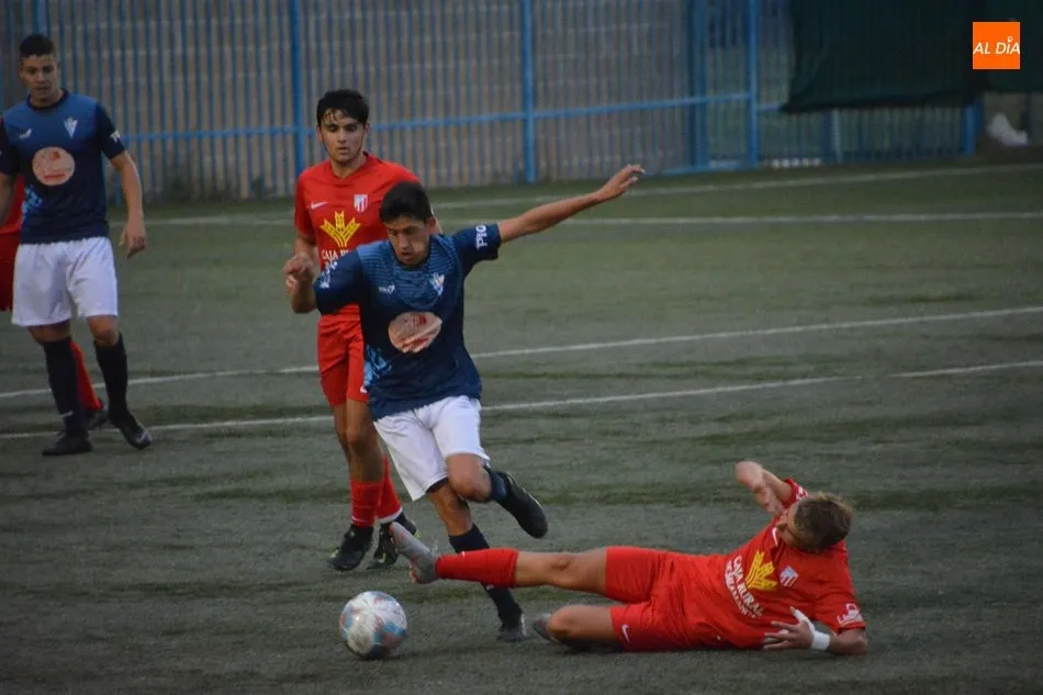Foto 10 - Resultados, clasificaciones e im&aacute;genes del f&uacute;tbol base regional