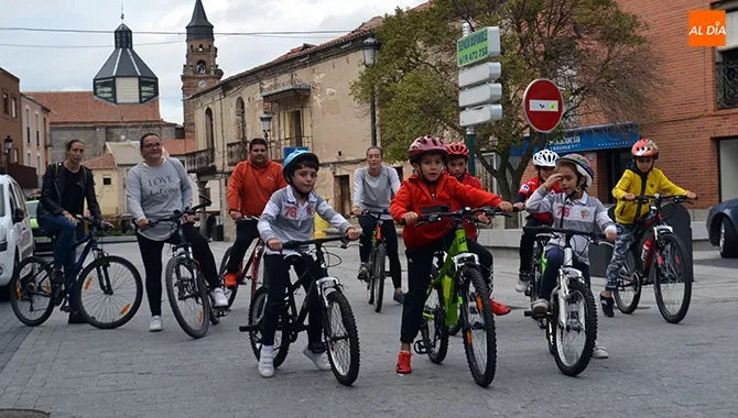 La Semana Europea de la Movilidad organizaba este sábado una ruta familiar en bici