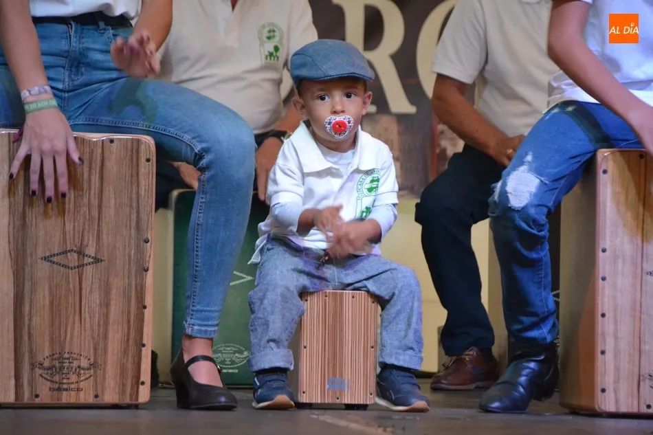 Foto 3 - Un jovenc&iacute;simo cajonero causa sensaci&oacute;n en la Feria  
