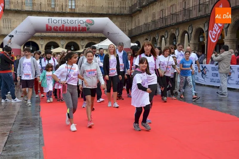 Participantes en la marcha de la IV Carrera Popular Contra la Violencia de Género / Lydia González