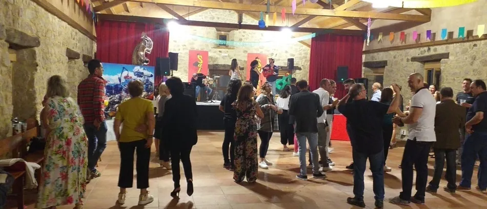 Foto 5 - Jes&uacute;s Barros celebra su jubilaci&oacute;n en Cip&eacute;rez rodeado de familiares y amigos  
