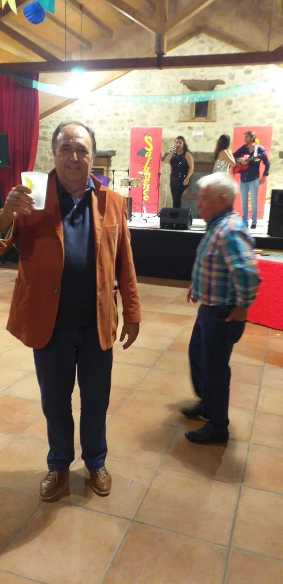 Foto 4 - Jes&uacute;s Barros celebra su jubilaci&oacute;n en Cip&eacute;rez rodeado de familiares y amigos  