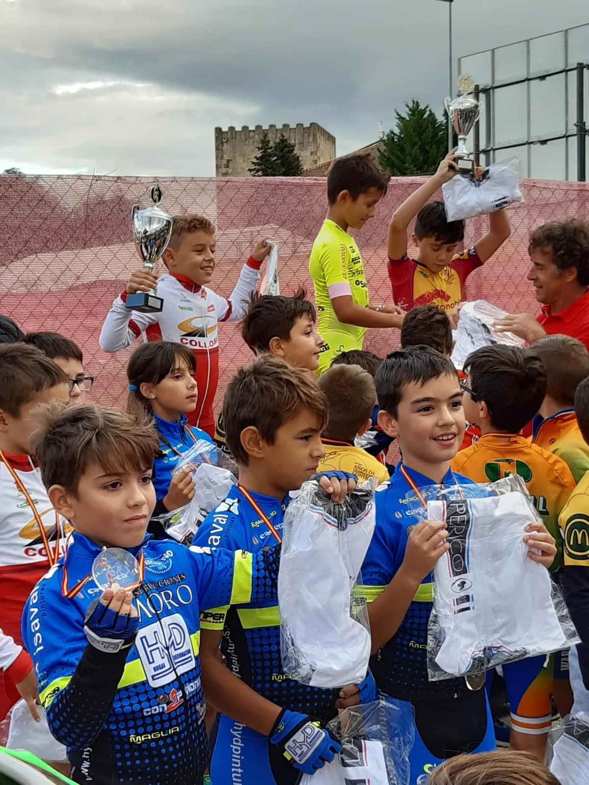 Foto 2 - La Escuela de Ciclismo Salmantina brilla y se divierte en el Trofeo Pedro Delgado en Segovia