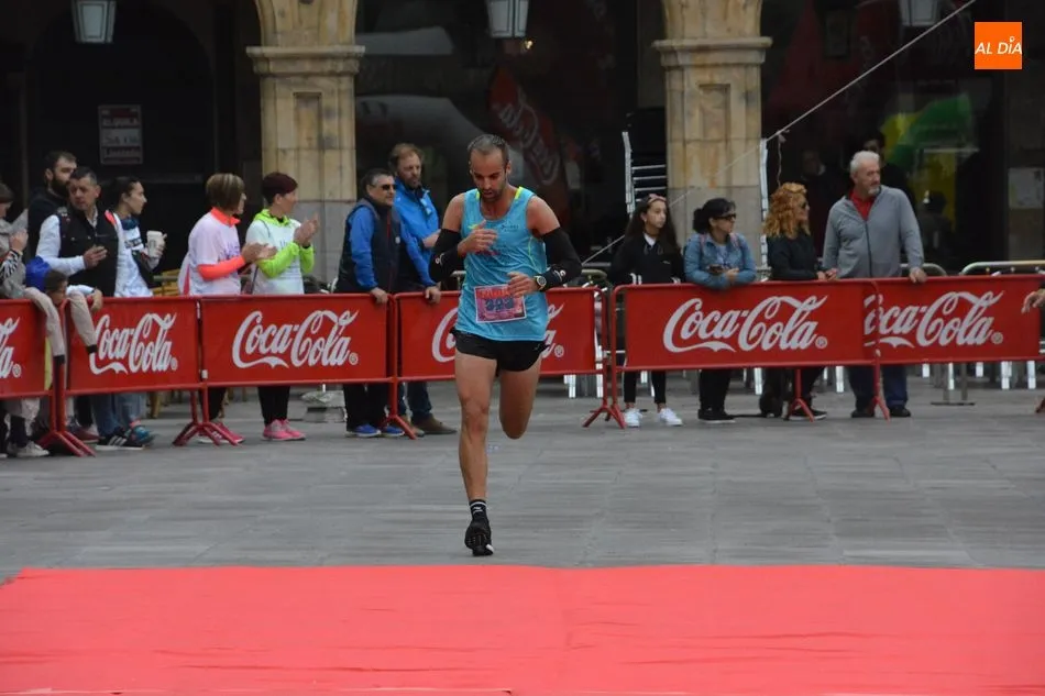 Foto 3 - Salamanca se suma un a&ntilde;o m&aacute;s a la lucha contra la violencia de g&eacute;nero con la Carrera Popular...