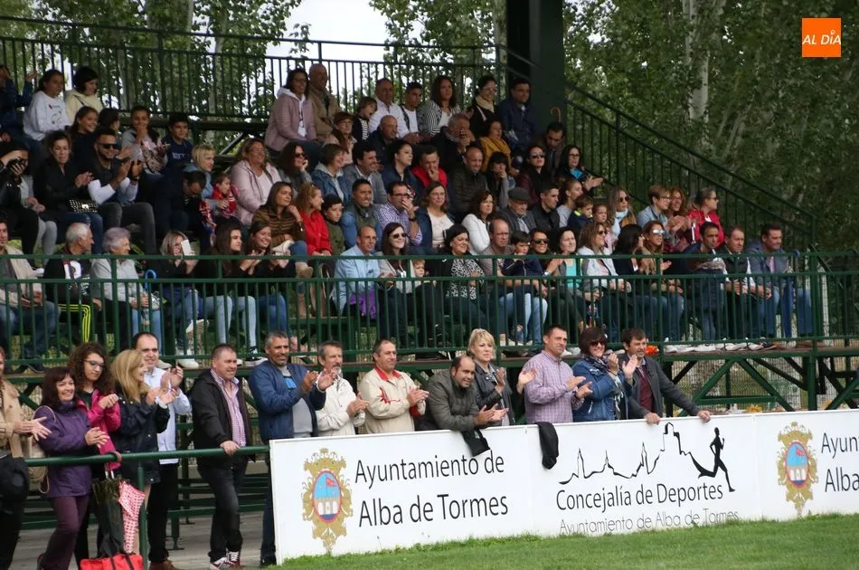 Foto 8 - El Alba de Tormes CF presenta su proyecto deportivo en el d&eacute;cimo aniversario de su fundaci&oacute;n