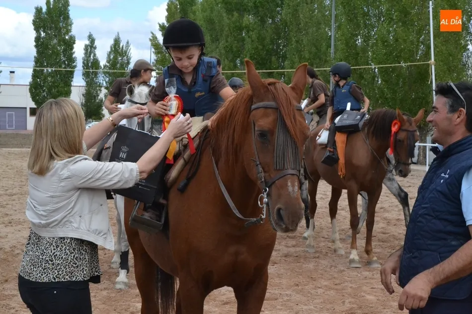 Foto 11 - Jes&uacute;s Gonz&aacute;lez, primer campe&oacute;n del nuevo Concurso de Anillas de la Feria del Caballo  