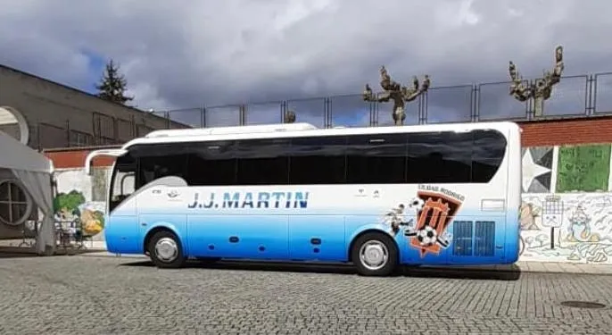 Un doblete de Manu González le da la victoria al Ciudad Rodrigo ante el Fabero  