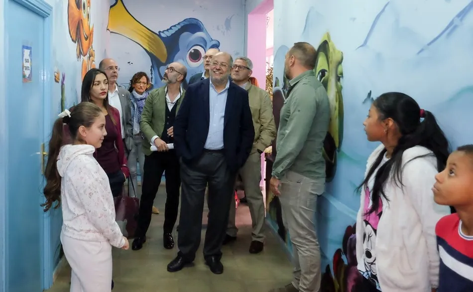 El vicepresidente de la Junta afirma estar en contra de guetos escolares como el del Puente  