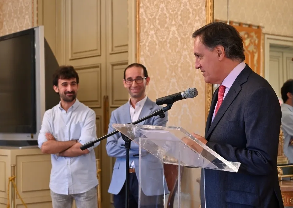 Foto 8 - El alcalde reitera su apuesta por atraer talento y aplaude la incorporaci&oacute;n de dos j&oacute;venes...