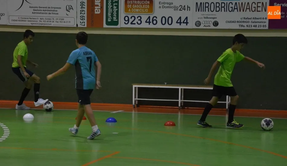 Foto 4 - El III Columnas contar&aacute; este curso con 2 equipos Cadete, que tendr&aacute;n un ca&oacute;tico calendario  