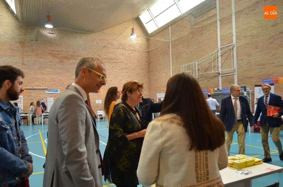 Foto 8 - Bienvenida a los 49 nuevos alunos y 12 estudiantes de m&aacute;ster del Campus de B&eacute;jar de la USAL