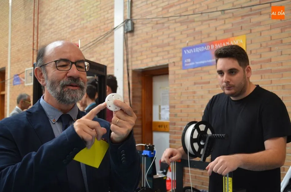 Foto 7 - Bienvenida a los 49 nuevos alunos y 12 estudiantes de m&aacute;ster del Campus de B&eacute;jar de la USAL