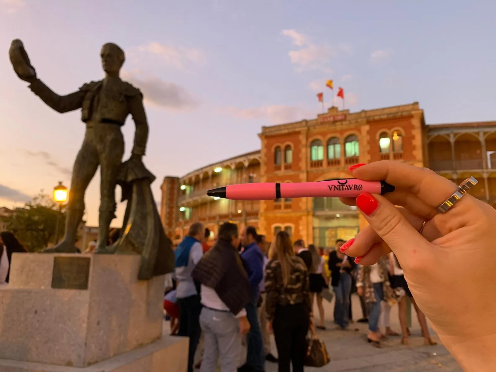 Unitauro ha puesto en marcha una iniciativa para recaudar dinero a favor de la lucha contra el cáncer de mama