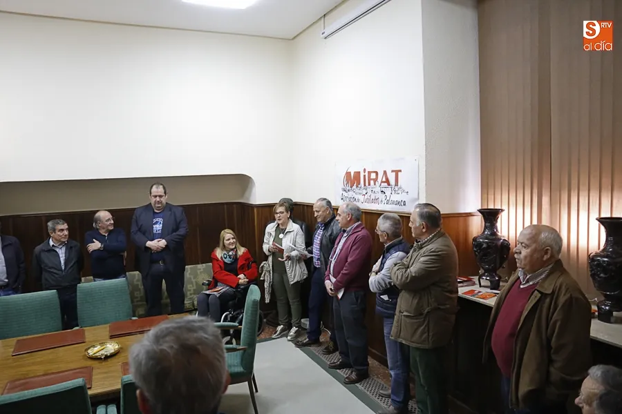 Integrantes de la Asociación de Jubilados y Pensionistas Mirat durante un acto / Archivo