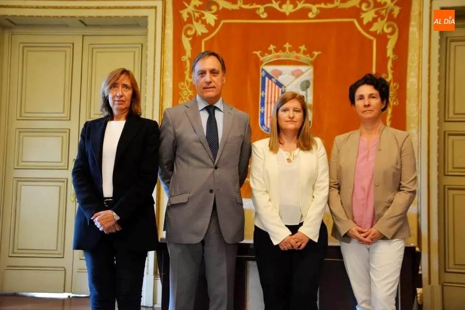 Foto 3 - Salamanca homenajea a Susana Marcos, Premio Nacional de Investigaci&oacute;n 2019