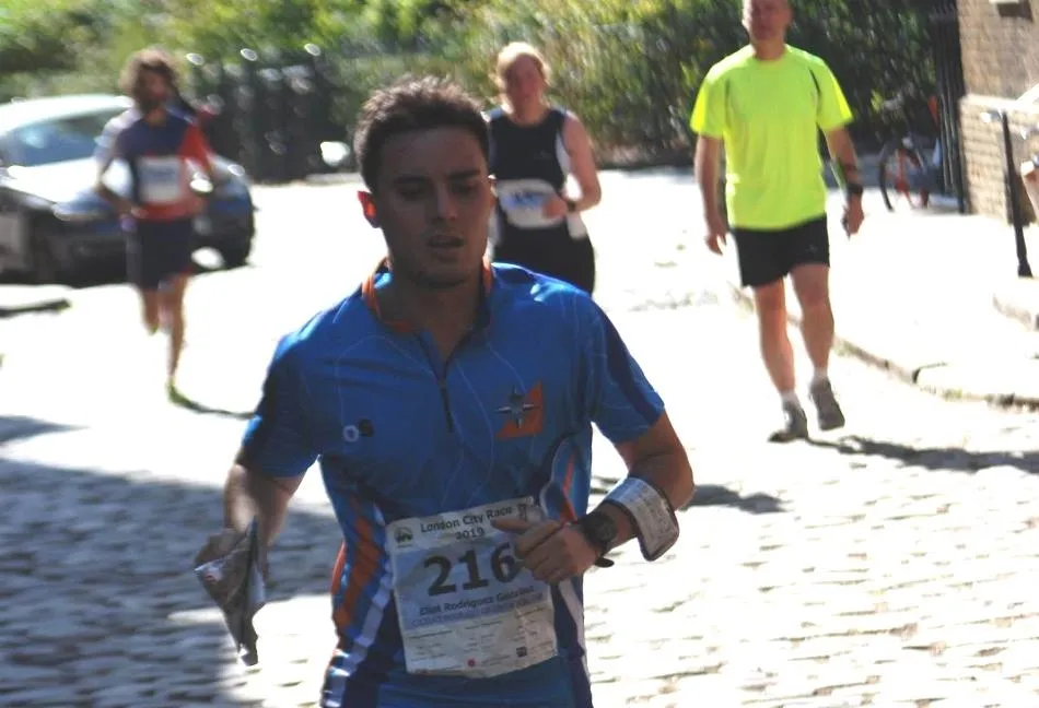 Foto 6 - Miembros de Ciudad Rodrigo Orientaci&oacute;n vuelven a tomar parte en la London City Race  