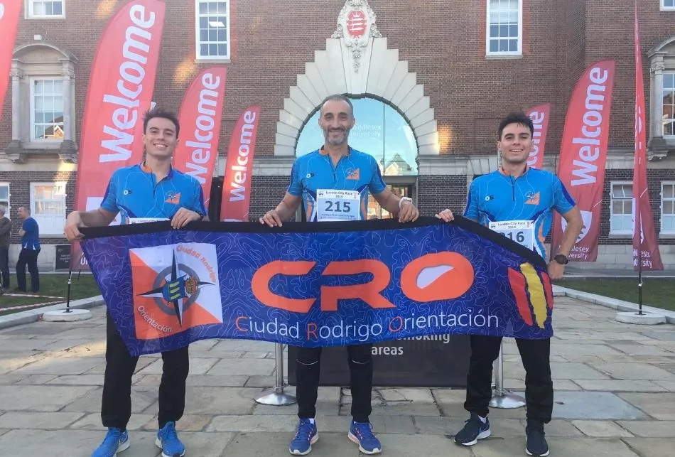 Foto 7 - Miembros de Ciudad Rodrigo Orientaci&oacute;n vuelven a tomar parte en la London City Race  