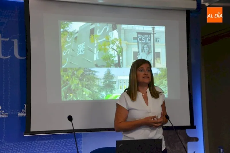 Susana Marcos antes de la conferencia / Lydia González