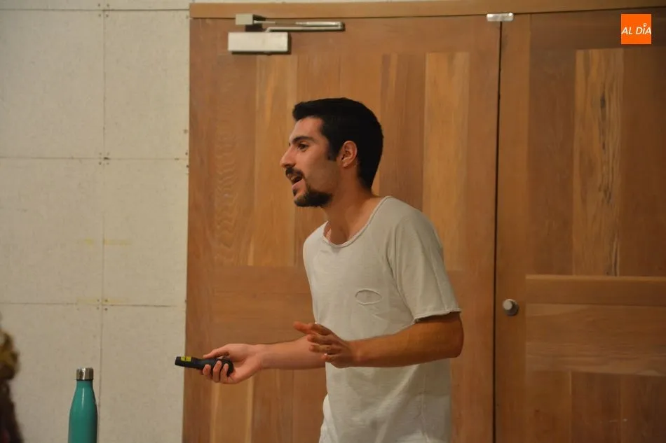 Foto 7 - Iv&aacute;n Mart&iacute;n ofrece una conferencia divulgativa sobre las plantas transg&eacute;nicas  