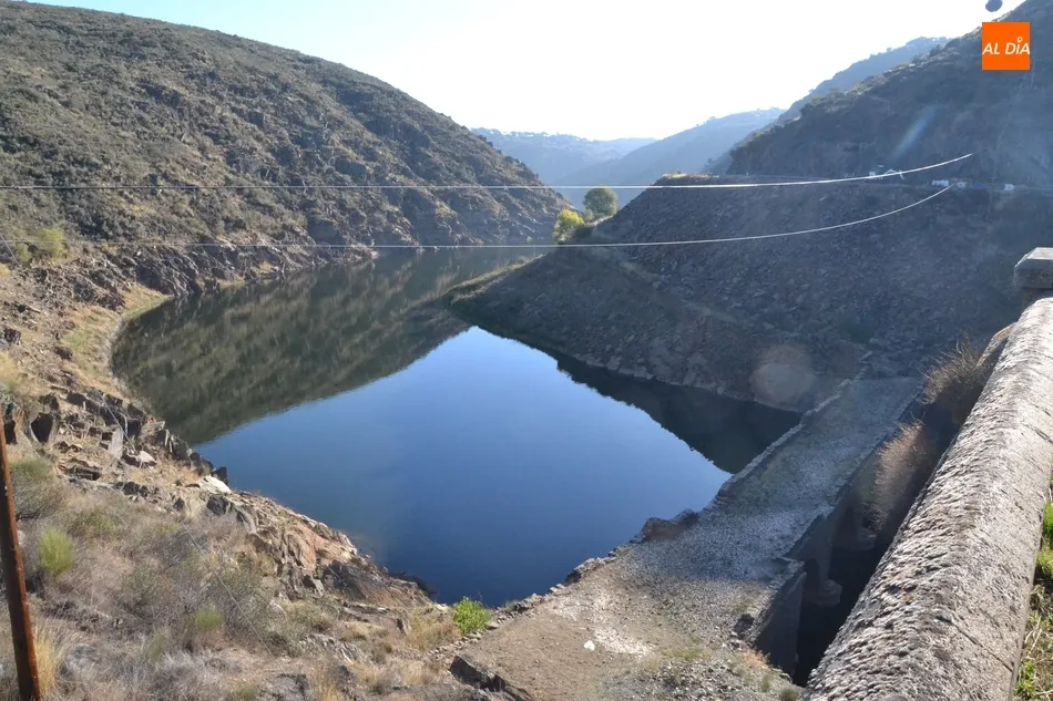 Foto 10 - Someten al nuevo puente del Risco de Martiago a las pruebas de carga  