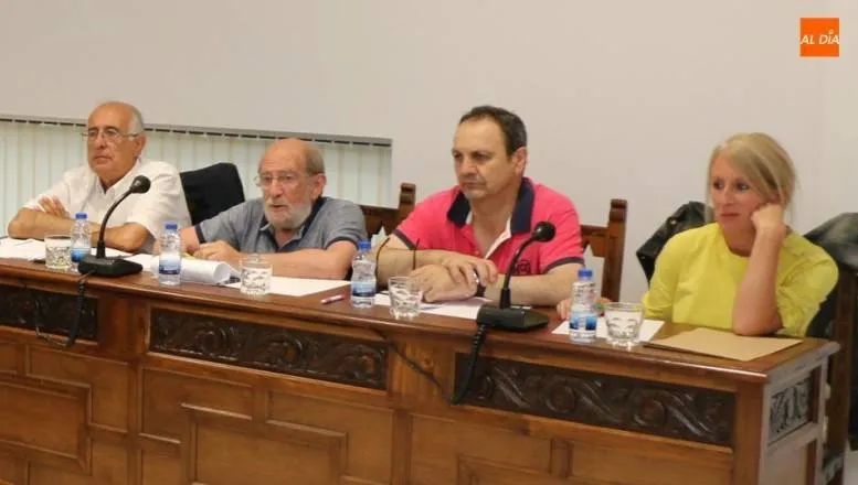 Banco del GRupo Socialista en el Ayuntamiento de Vitigudino antes de la renuncia de María José Vicente