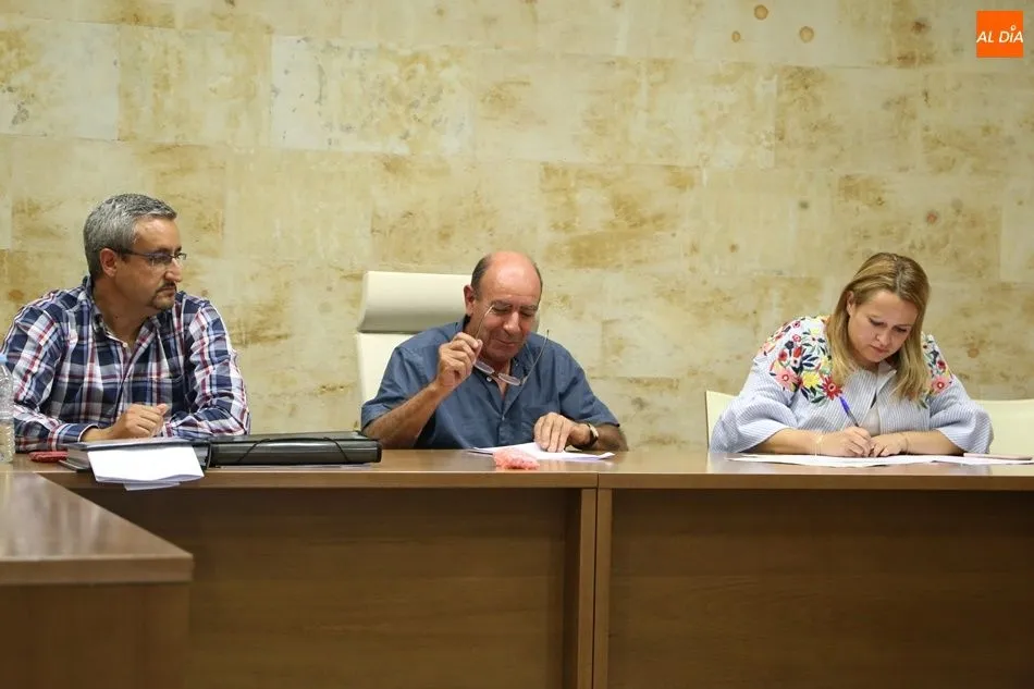 Foto 2 - Eladio Palomero irrumpe en el Ayuntamiento cargando con dureza contra PSOE y BIEN
