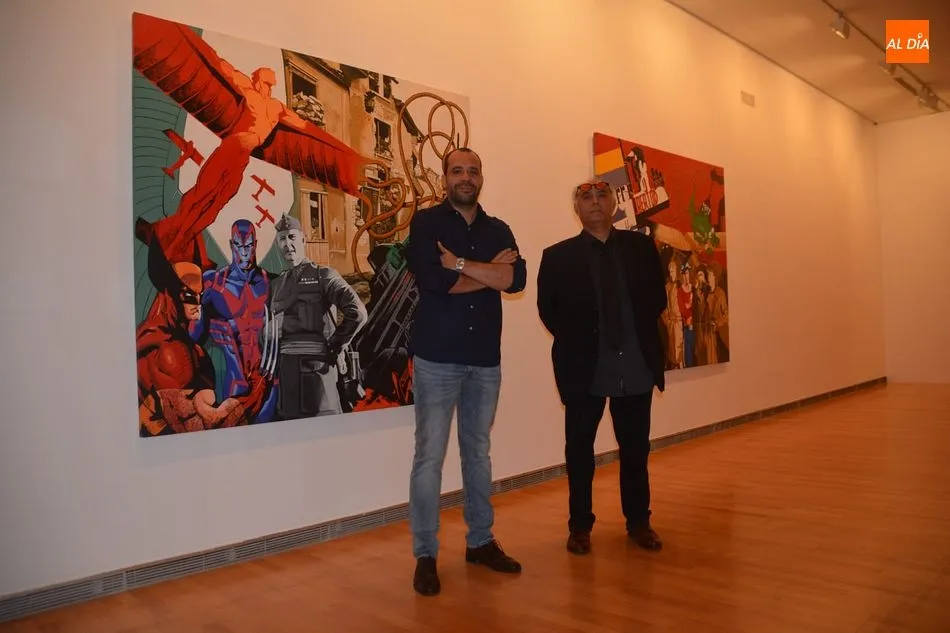 Óscar Seco y Carlos Delgado Mayordomo en la inauguración de Máquina de Guerra en el DA2