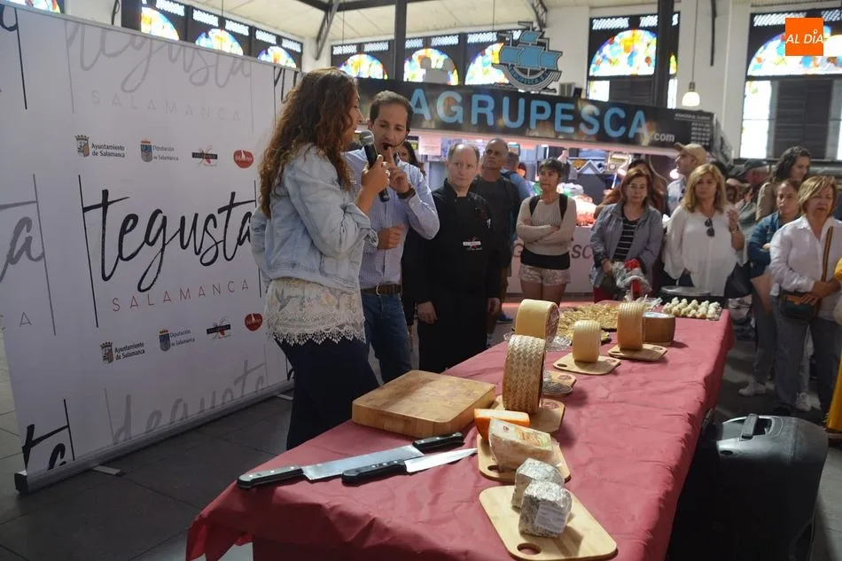La gastronomía vuelve a atraer público al Mercado Central