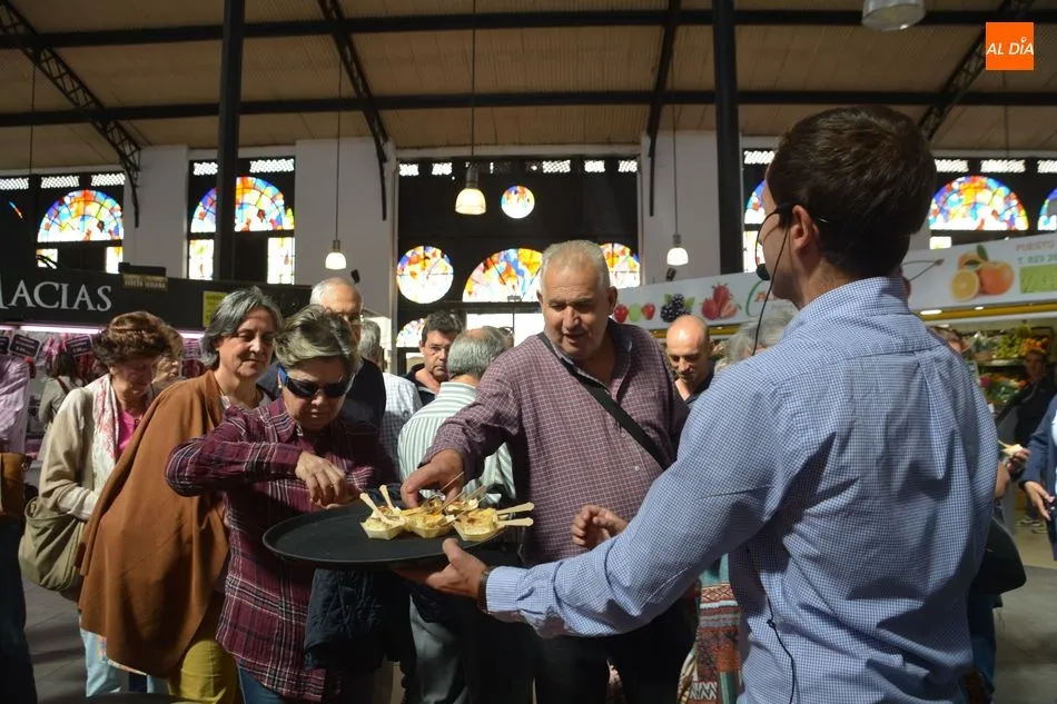 Foto 2 - La gastronom&iacute;a vuelve a atraer p&uacute;blico al Mercado Central