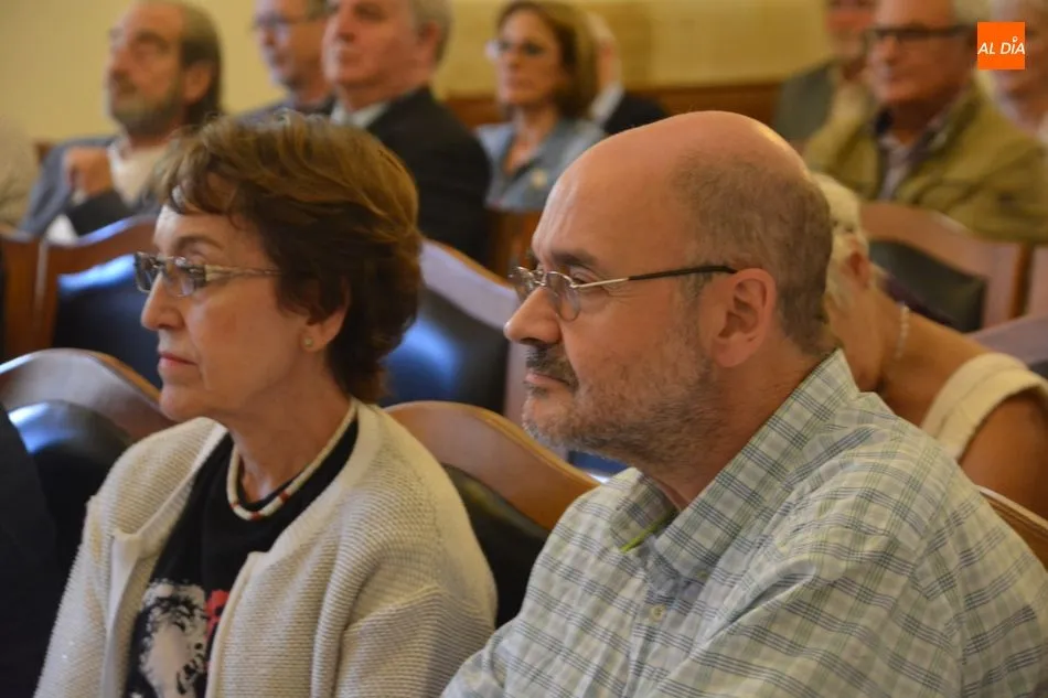 Foto 6 - La Asociaci&oacute;n de Amigos de Unamuno rinde homenaje a la memoria del poeta