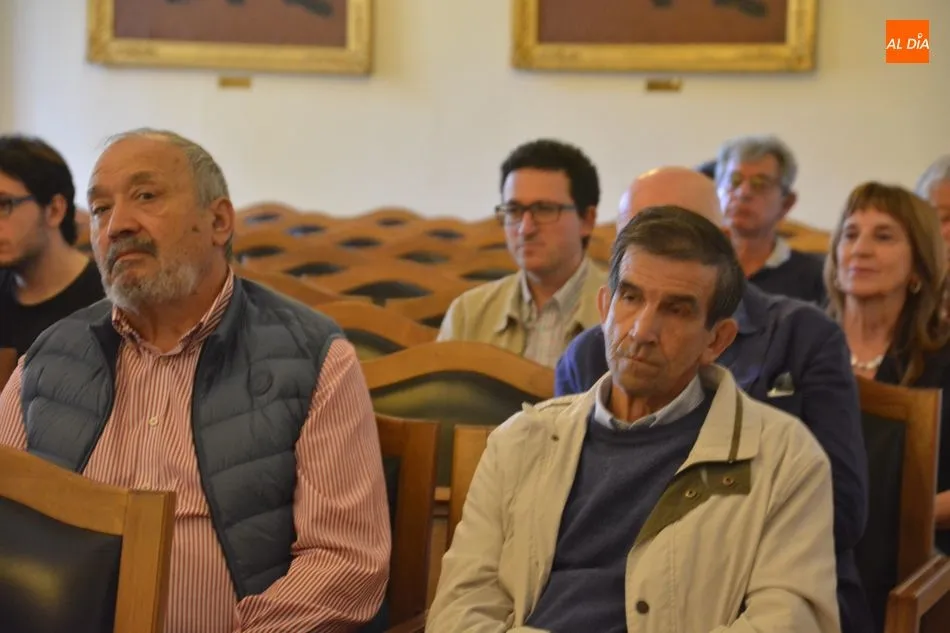 Foto 2 - La Asociaci&oacute;n de Amigos de Unamuno rinde homenaje a la memoria del poeta
