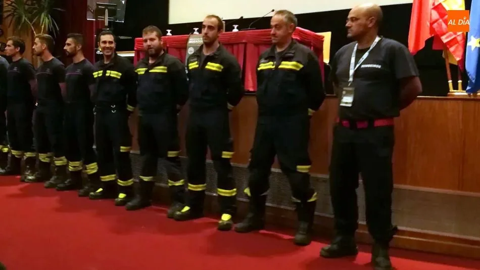 Foto 6 - Los Bomberos de Lumbrales participan en un simulacro de rescate en el Parque Natural del Duero...