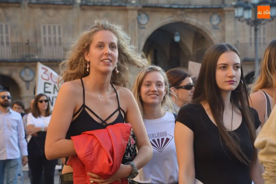 Foto 2 - Salamanca se echa a la calle por la&nbsp;manifestaci&oacute;n f&uacute;nebre a la Huelga Mundial por el Clima&nbsp;