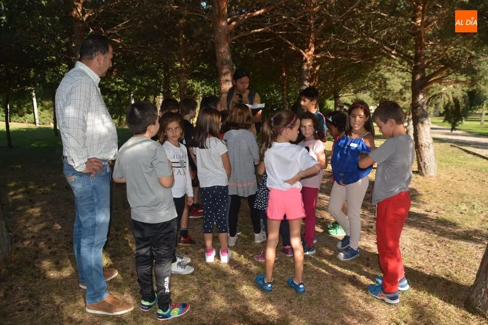 Foto 9 - Los m&aacute;s peque&ntilde;os de Huerta Otea disfrutan de las fiestas con juegos infantiles