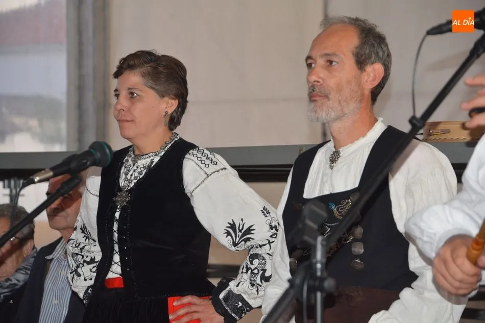 Foto 7 - Bailes charros para amenizar la segunda jornada festiva de Santiz