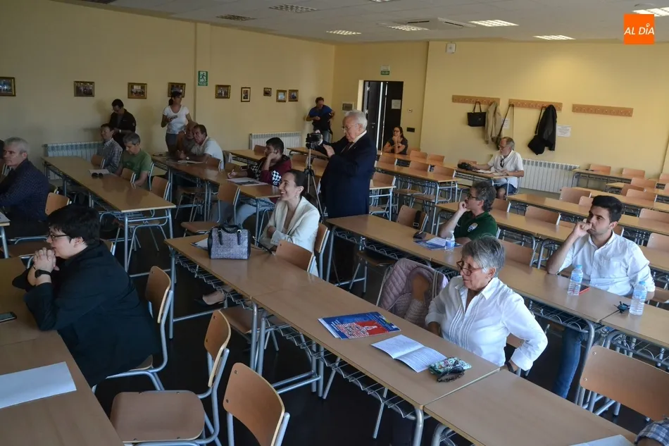 Foto 4 - La despoblaci&oacute;n centra el debate en las jornadas sobre la Europa que quieren los j&oacute;venes  