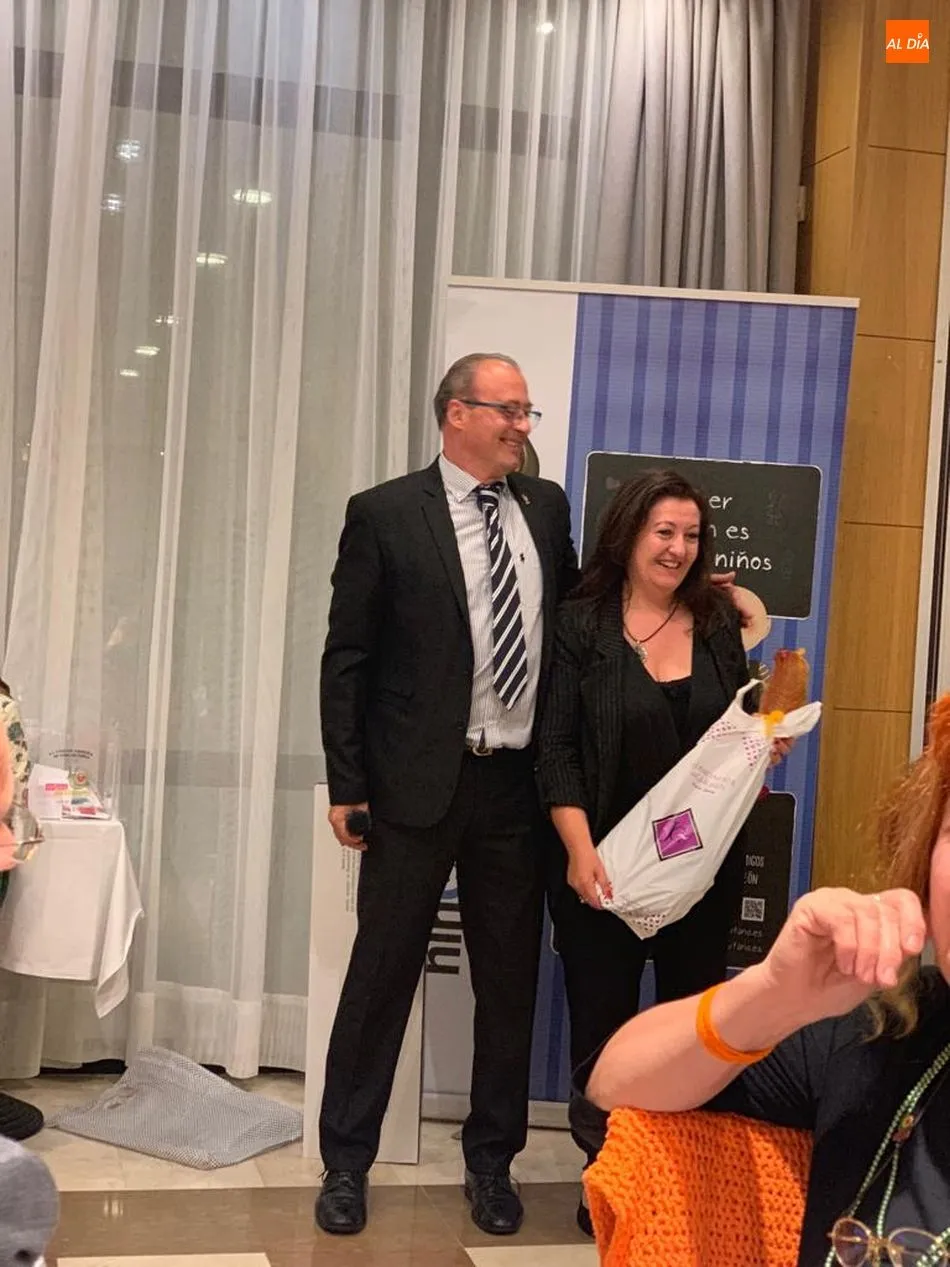 Foto 7 - Pyfano celebra la IV Cena Ben&eacute;fica contra el c&aacute;ncer infantil