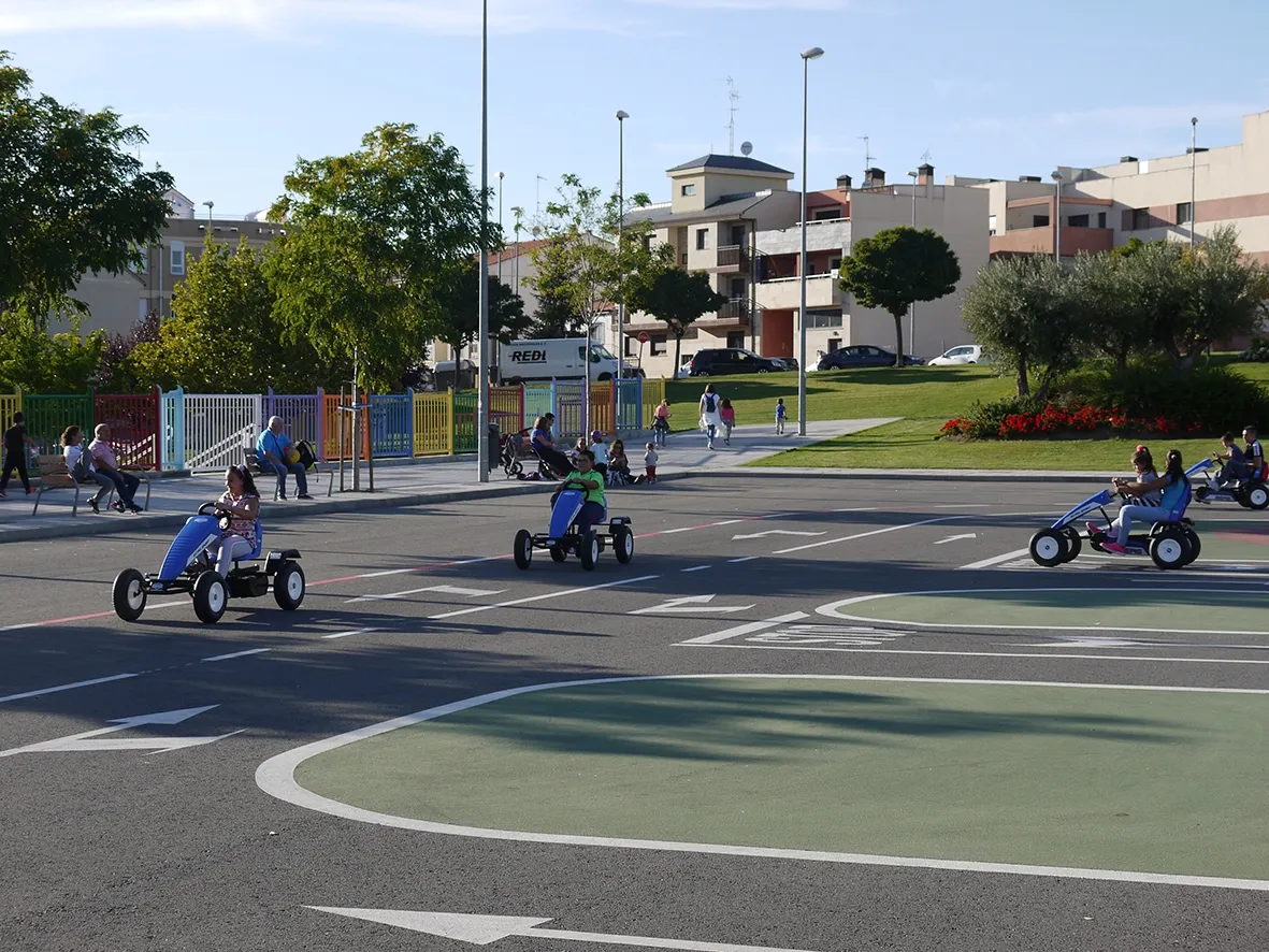 Foto 2 - Los m&aacute;s j&oacute;venes de Carbajosa disfrutan del Circuito de Karts