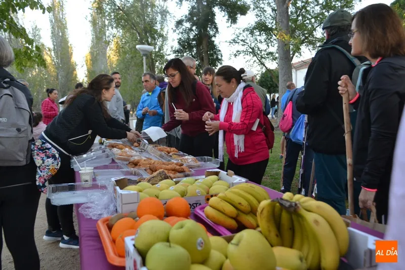 Foto 10 - M&aacute;s de 120 peregrinos participan en una nueva etapa de las II Jornadas Teresianas de...