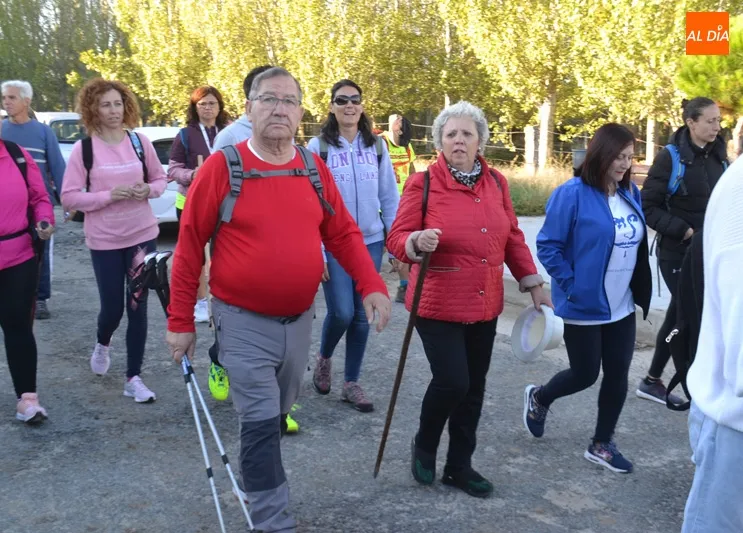Foto 3 - M&aacute;s de 120 peregrinos participan en una nueva etapa de las II Jornadas Teresianas de...
