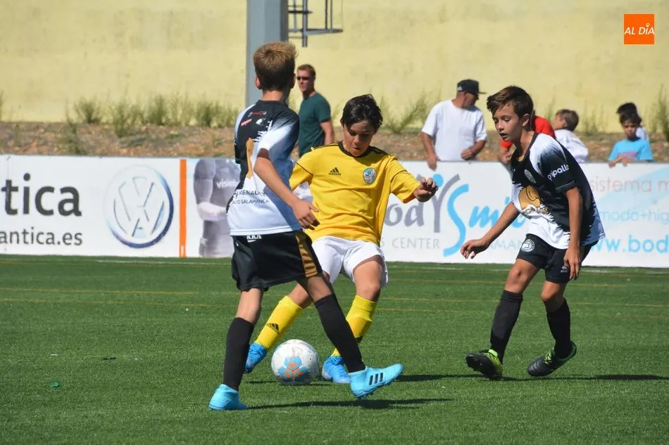 Foto 10 - Resultados, clasificaciones e im&aacute;genes del f&uacute;tbol base provincial