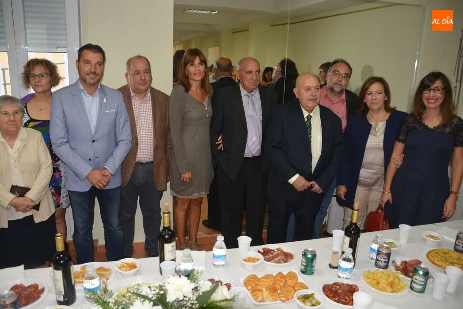 Foto 7 - Los concejales Almudena Parres, Isabel Mac&iacute;as y Ricardo Ortiz asisten a los actos festivos de la...