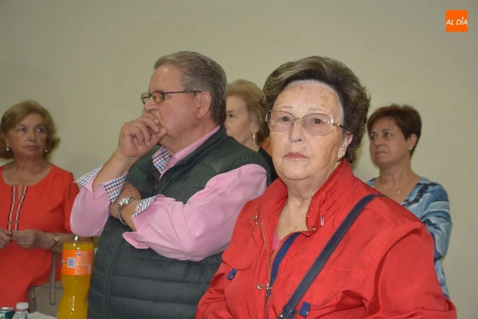Foto 10 - Los concejales Almudena Parres, Isabel Mac&iacute;as y Ricardo Ortiz asisten a los actos festivos de la...